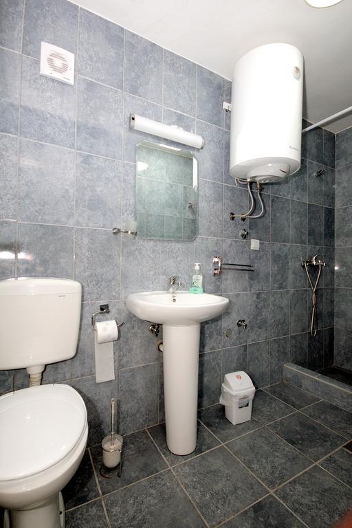 Apartments Pavlovic Petrovazzo Esterno foto