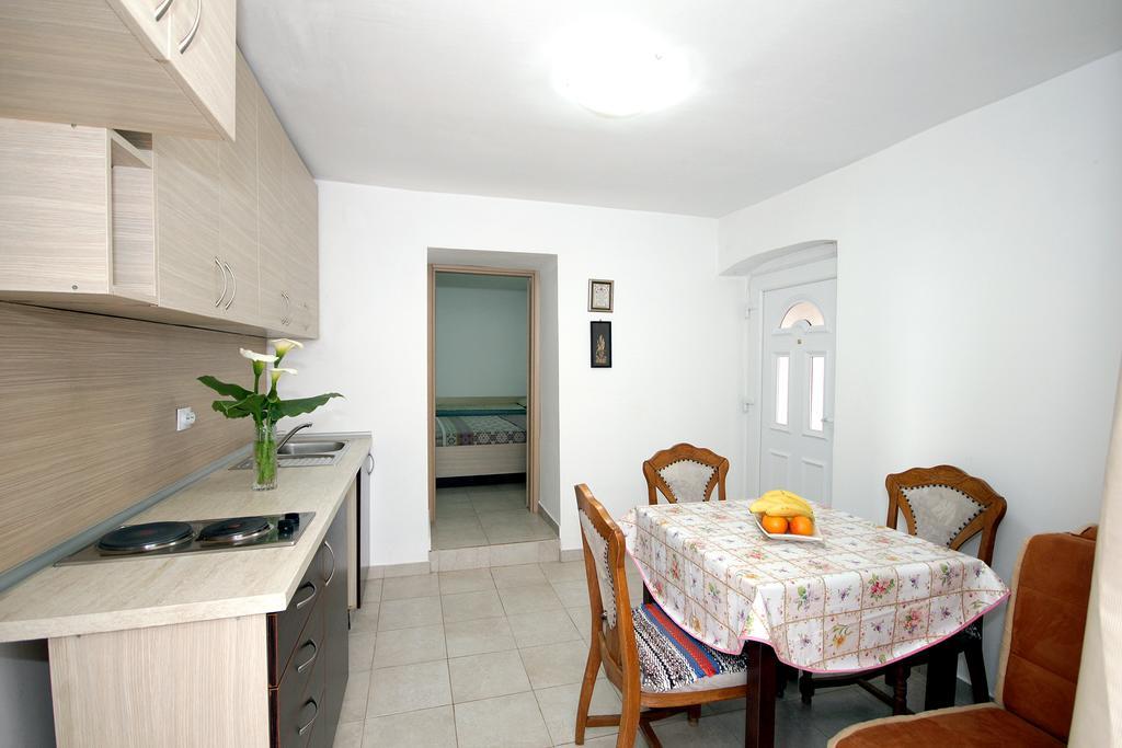 Apartments Pavlovic Petrovazzo Esterno foto